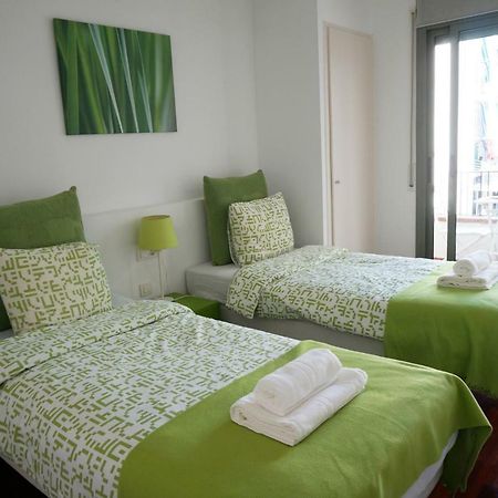 Happy Holiday Beach Home Sitges Buitenkant foto