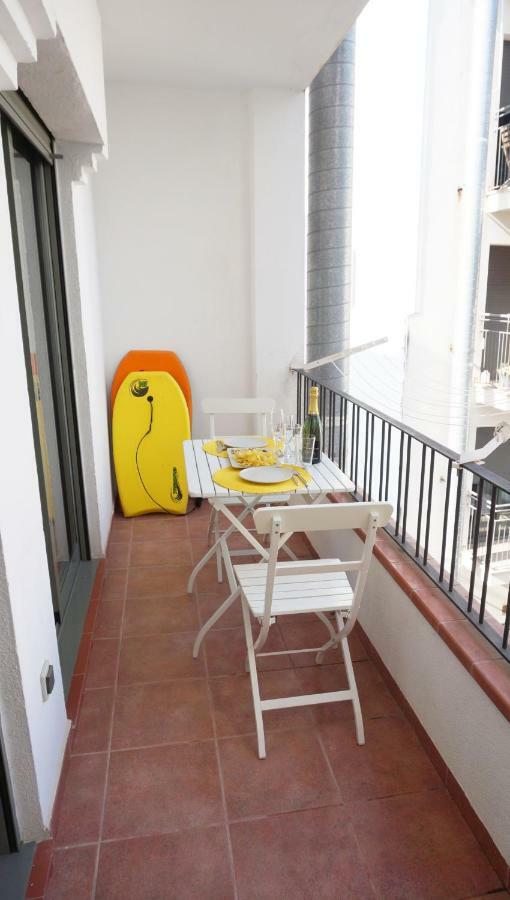 Happy Holiday Beach Home Sitges Buitenkant foto